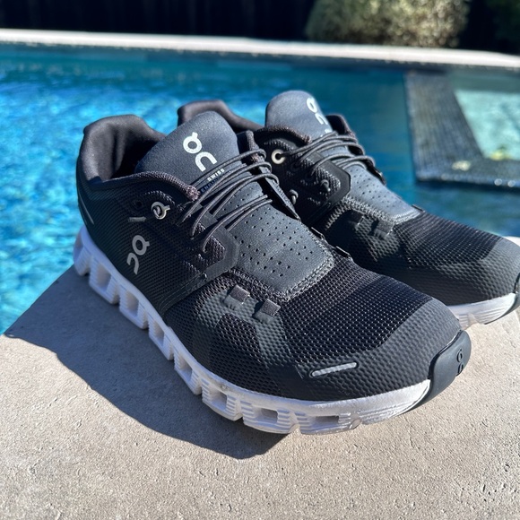 Women’s On Cloud 5 running shoes size 9.5 - Picture 3 of 7